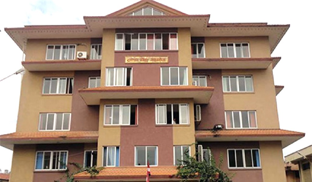 लोक सेवा आयोगलाई अर्को व्यवस्था नभएसम्मका लागि पदपूर्ती रोक्न अनुरोध गर्ने मन्त्रिपरिषदको निर्णय