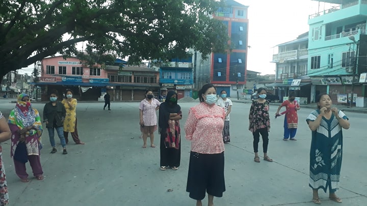 लकडाउनले कष्टकर बन्दै मजदुरकाे जीवन, सरकार यतापनि ध्यान दिने कि !