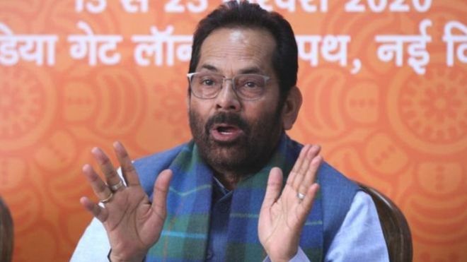 कोरोना भाइरसः भारतीयहरूसँग किन रिसाउँछन् अरबवासी ?