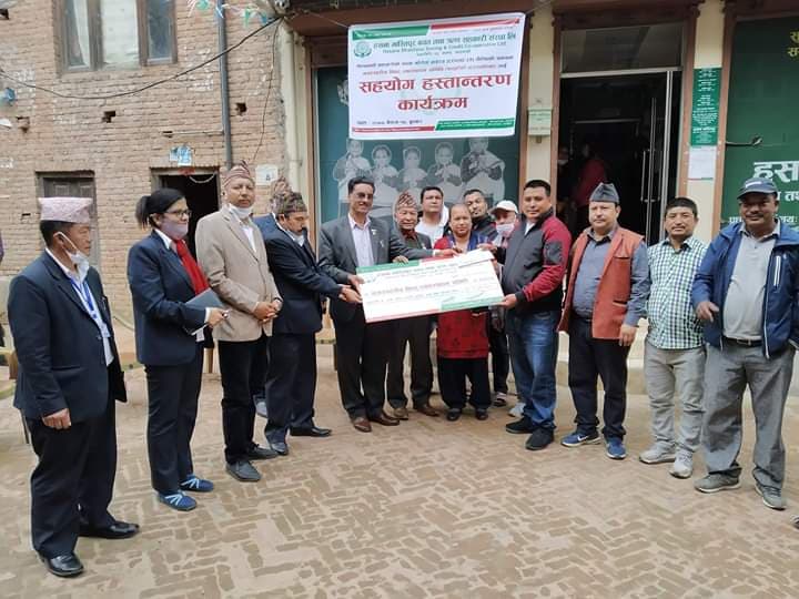 हसना भास्तिपुरद्धारा चन्द्रागिरी नगरपालिकालाई आर्थिक सहयाेग