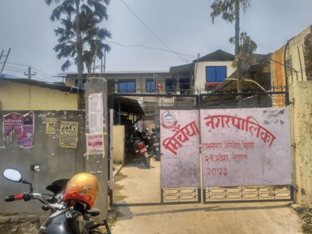 राहत वितरणमा झडप, ९ राउण्ड हवाई फायर, ५ प्रहरीसहित ९ घाइते