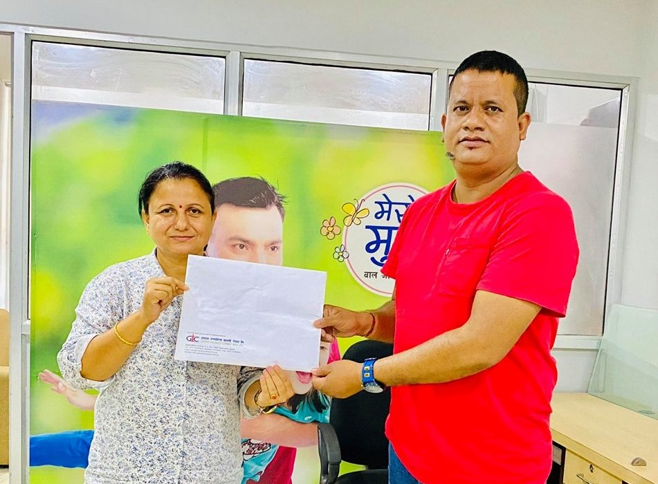 निःशुल्क खाना वितरण गर्ने सामाजिक अभियन्ताको प्रति व्यक्ति १ लाखको कोरोना बिमा