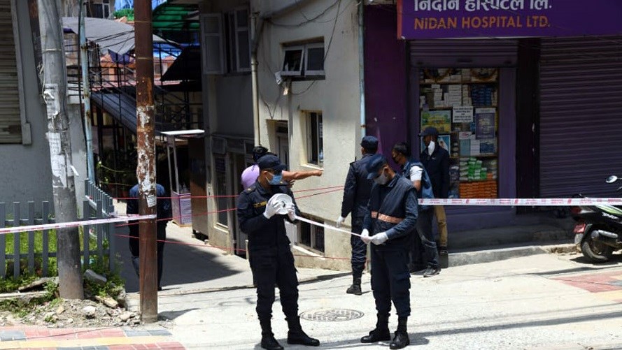 नर्समा कोरोना देखिएपछि सिल गरियो आरोग्य र निदान अस्पताल