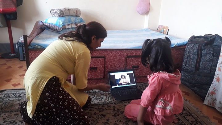 शिक्षकलाई नै चित्त बुझ्दाे छैन अनलाइन कक्षा, बालबालिकाका लागि उचित छ ?
