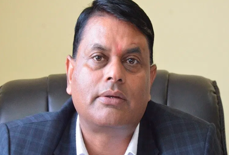 नियुक्तिको तीन महिना नपुग्दै स्वास्थ्य सचिव कोइरालाको सरुवा, अर्याललाई नयाँ जिम्मेवारी
