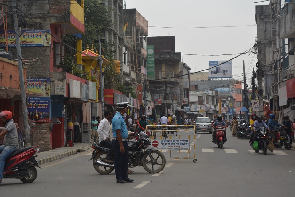 लकडाउनको ७३ औँ दिनः खुल्न थाले विराटनगरका पसलहरू