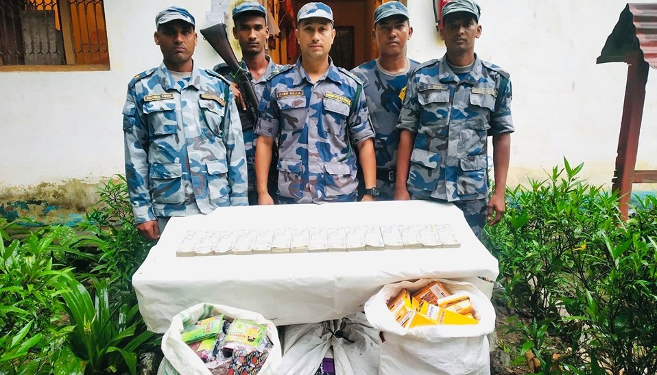 अवैध क्रियाकलाप रोक्न सशस्त्र प्रहरी सक्रियः अवैध १५ लाख नगद बरामद