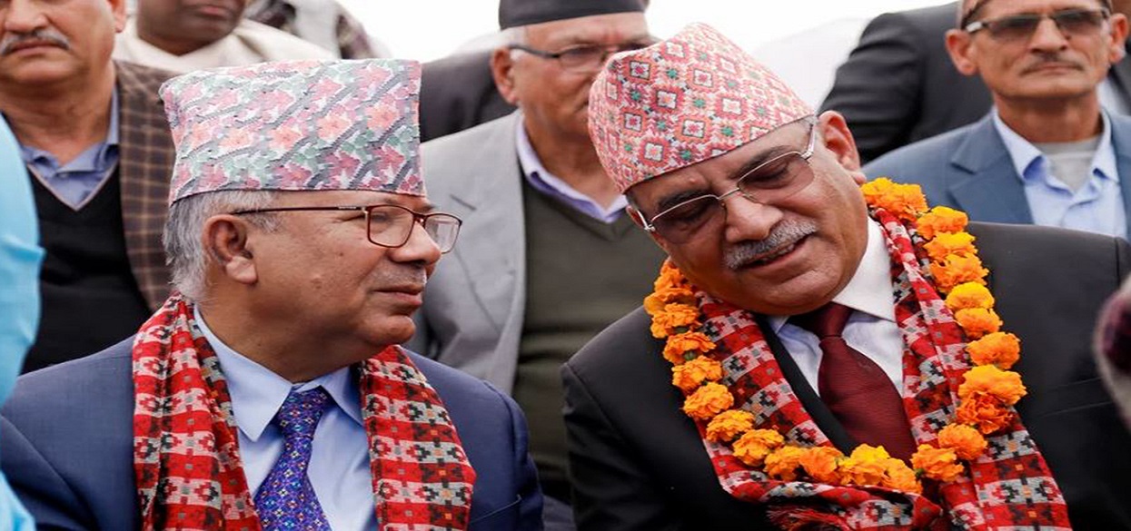 प्रचण्ड-नेपाल समूहले बुटवलमा विरोध सभा गर्दै