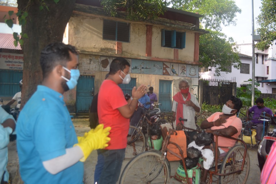 सातादिन देखिको आधा पेट भर्न पायौं…