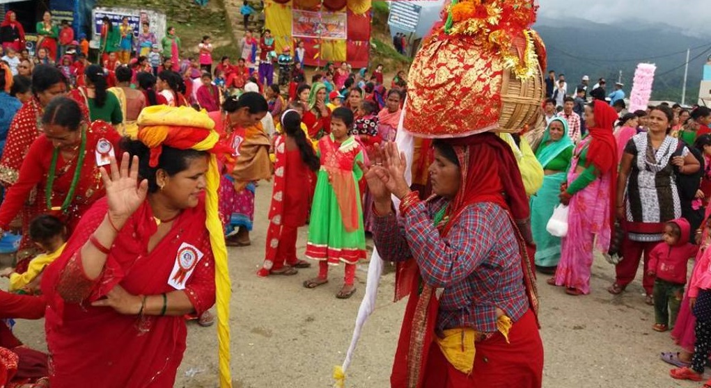 गौरा र तीज पर्व मनाउन बैतडीमा रोक, भीडभाड नगर्न आग्रह