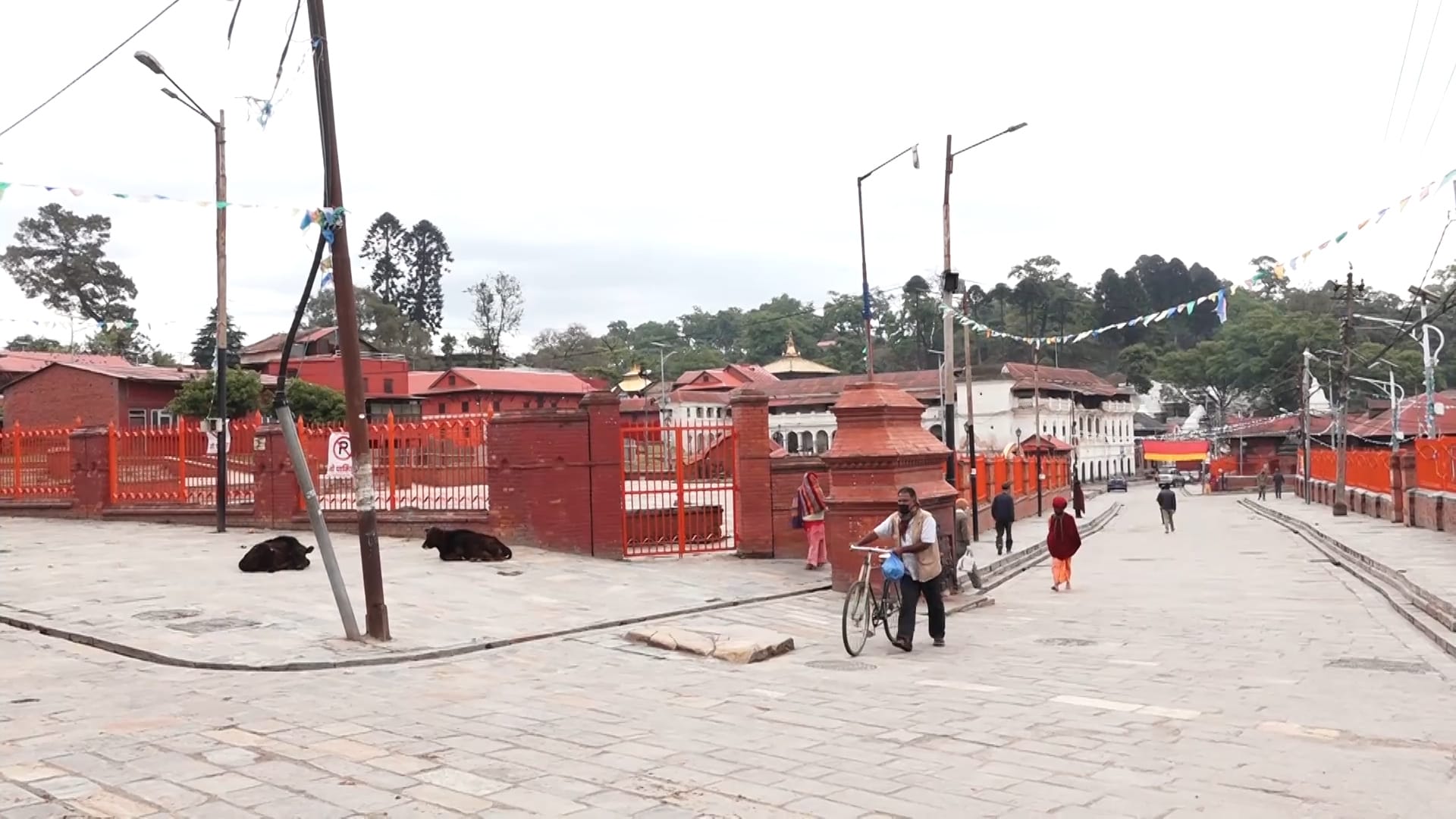 लाखौं बर्तालुको भीड हुुने पशुपतिलगायत मुख्य शिवालय सुनसान !