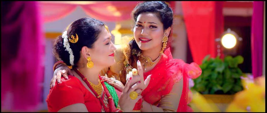 गीतकार शोभा केसीको तीज गीत ‘छमछम बजाउँदै चुरा‘ बजारमा (भिडियाेसहित)