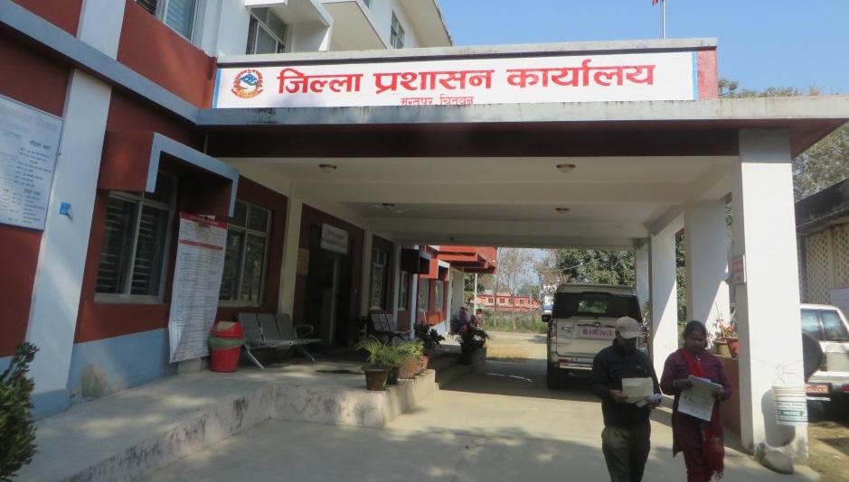 खाद्यान्न किन्न जाँदा सवारी साधन प्रयोग गर्दै हुनुहुन्छ ? प्रहरीले समाउला नि !