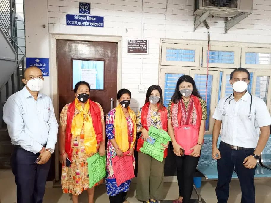 चितवनमा स्वास्थ्यकर्मीसहित ५ जनाले जिते कोरोना