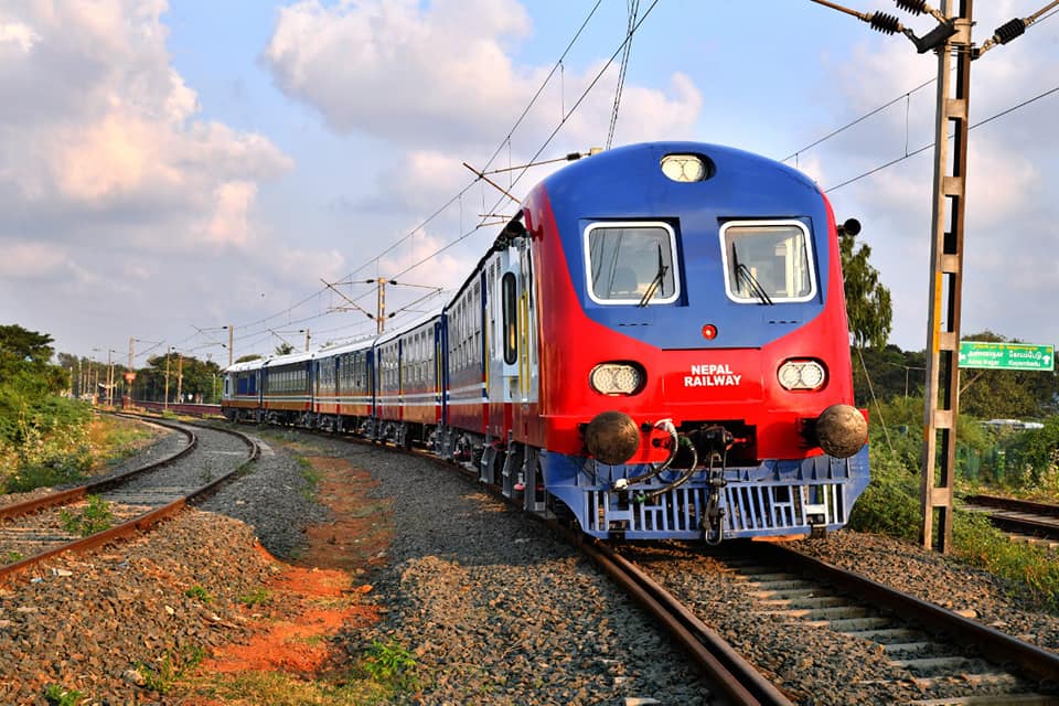चीन र भारत दुवैतर्फबाट काठमाडौं आउने रेल अन्योलमा