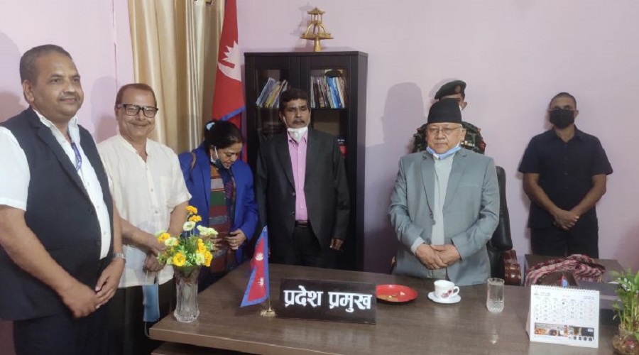 प्रदेश लोक सेवा आयोगले प्रदेश प्रमुखलाई बुझायाे वार्षिक प्रतिवेदन