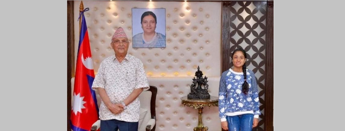 एसिड पीडित मुस्कानले भेटिन् प्रधानमन्त्री