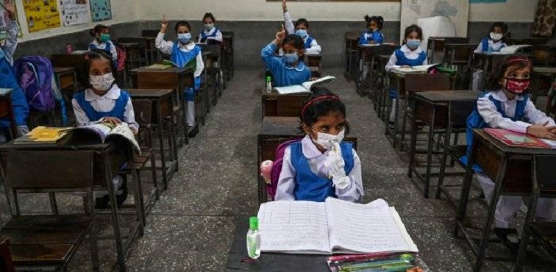 स्वास्थ्य मापदण्डमा कडाइ गर्दै पाकिस्तानमा शैक्षिक संस्था सुचारू