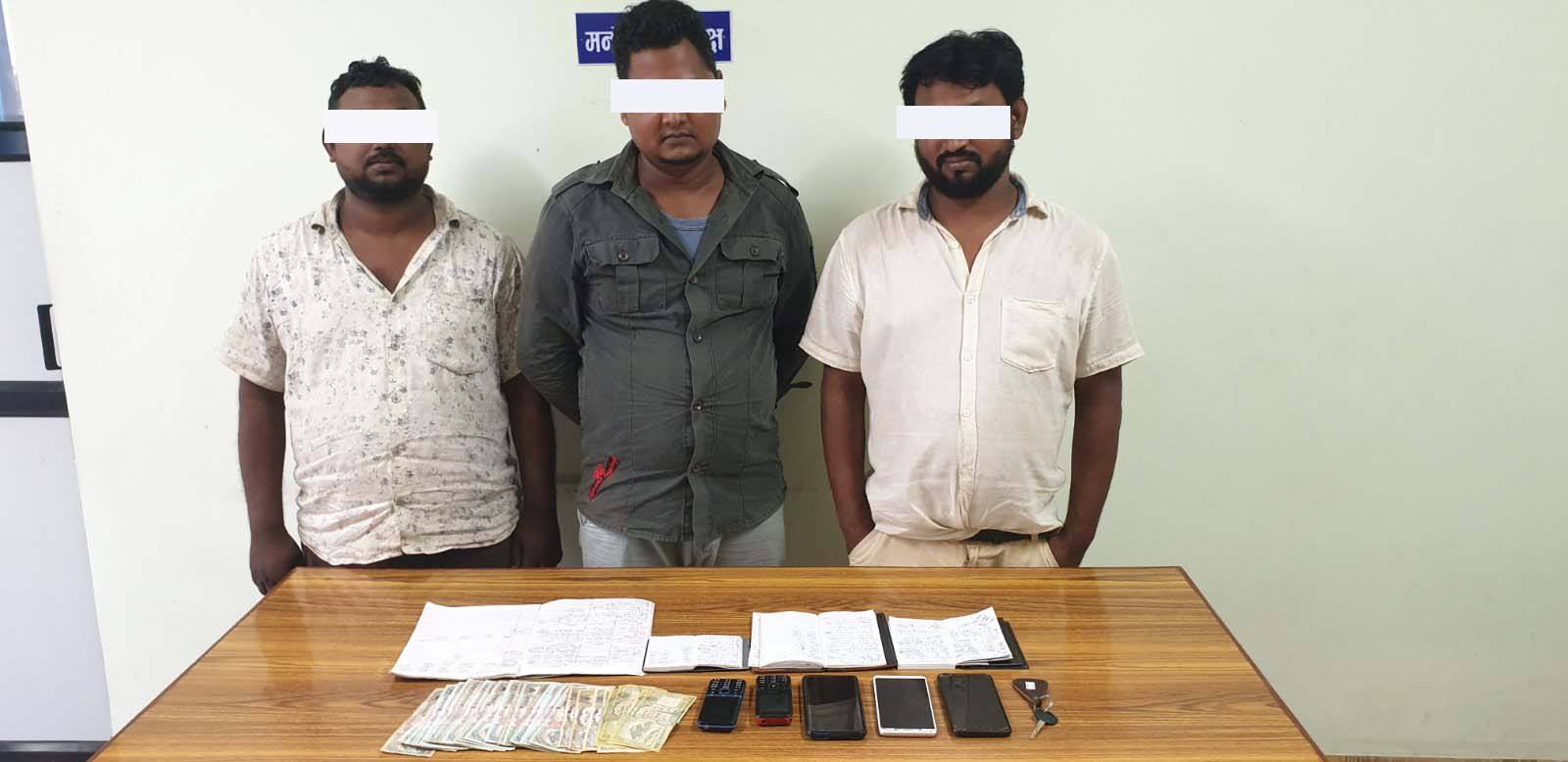 सट्टेबाजी खेल्ने र खेलाउने तीन जना पक्राउ