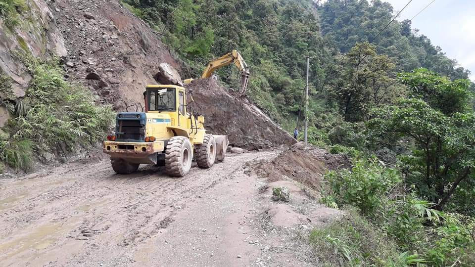 बुटवल–तानसेन सडकखण्ड आजदेखि दैनिक ३ घण्टा बन्द