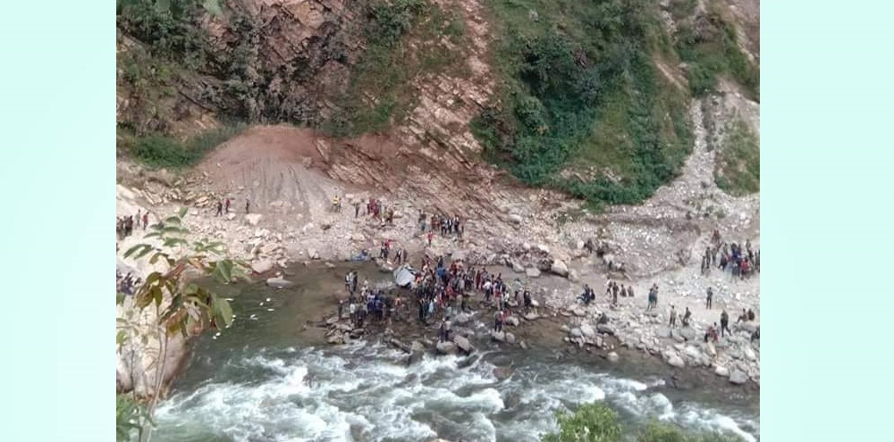 जाजरकोट जीप दुर्घटना: शव उठाउन अवरोध !