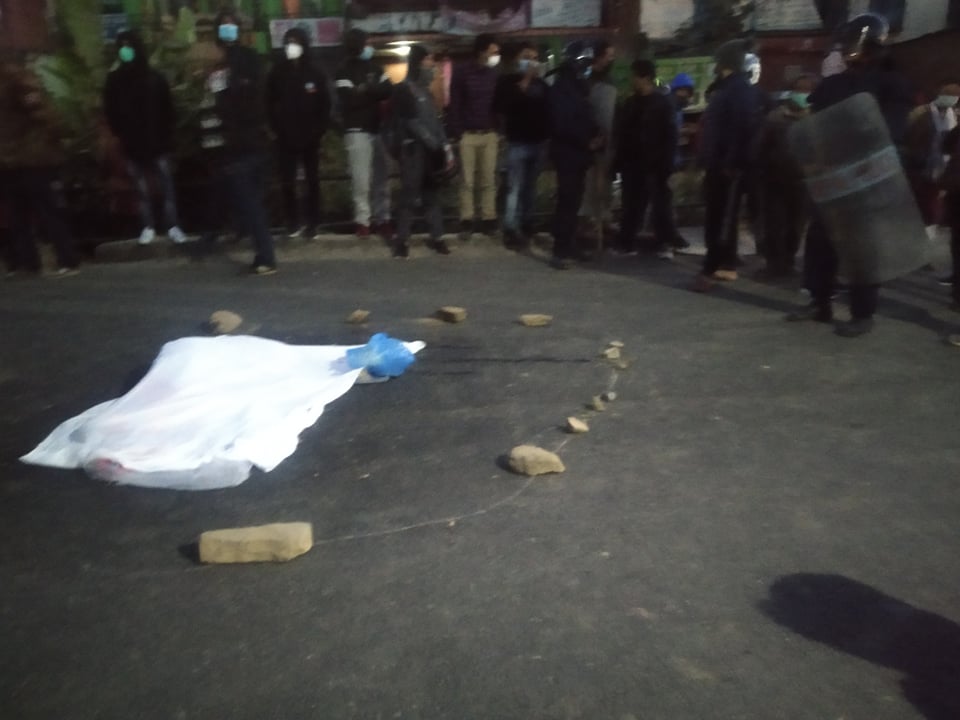 खानिखोलामा ट्रकको ठक्करबाट बालकको मृत्यु, स्थानीय द्धारा सडक अवरुद्ध