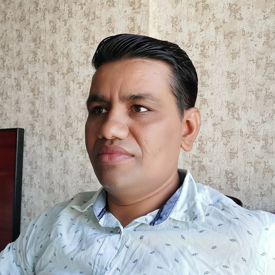 ‘पुस्ता भनेको आमाबाउ र छोराछोरी भन्ने अर्थ हो, बाउका ठाउँमा माइला बाउलाई पुस्ता फरक भनिन्न ।’
