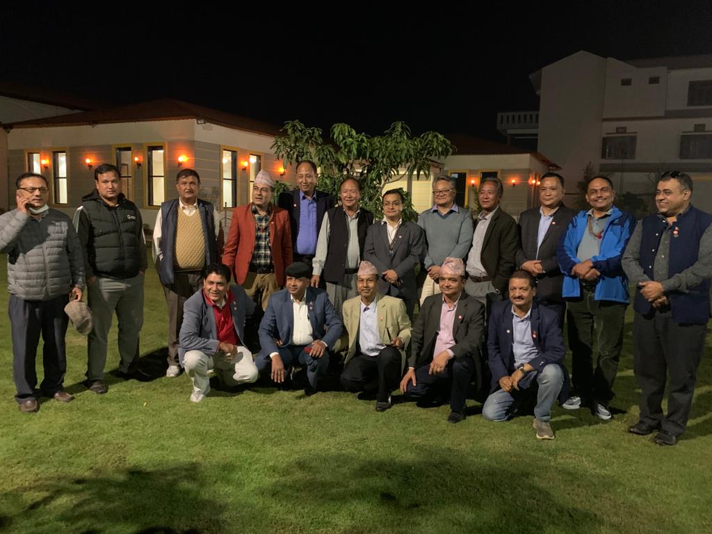 लुम्विनी र कर्णाली प्रदेशका २५ जिल्ला अध्यक्षद्वारा प्रधान समुहलाई भोट हाल्ने निर्णय