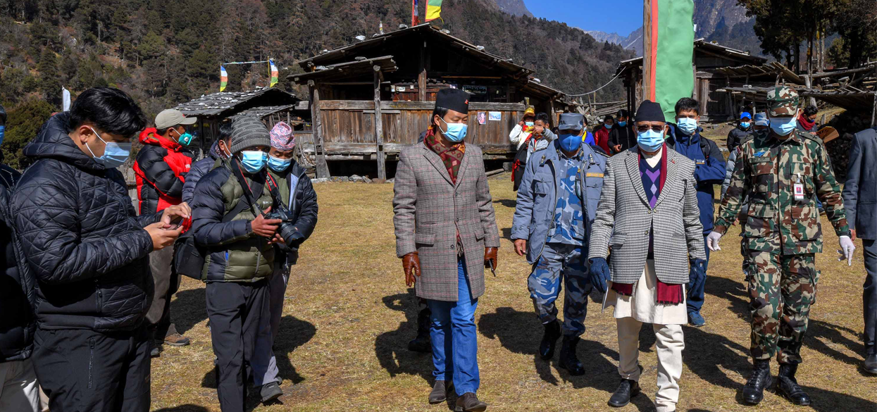 घुन्सामा प्रधानमन्त्रीको एक दिन (फोटो फिचर)