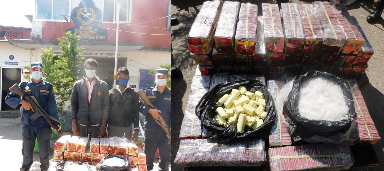 खुर्सानीकाे बाेराभित्र पटाका र विस्फाेटक पदार्थ