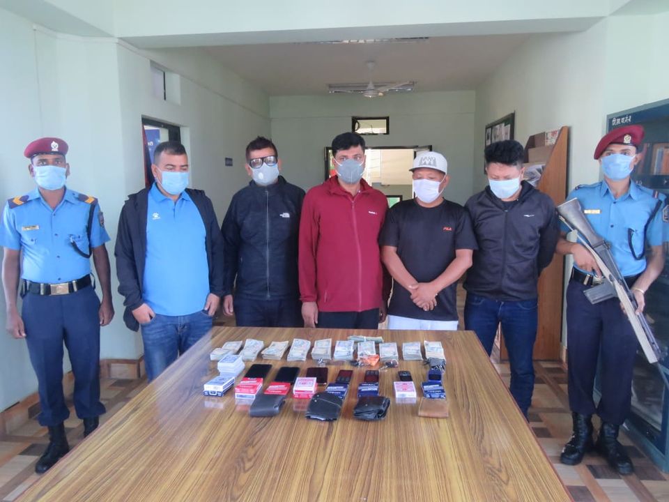 धरानका कांग्रेस नेता भुपेन्द्र भट्टराईसहित ५ जना जुवा खालबाट पक्राउ