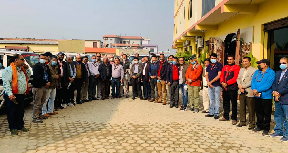 ढकाल प्यानललाई सुदूरपश्चिमका ३ दर्जन जिल्ला अध्यक्षहरुको साथ