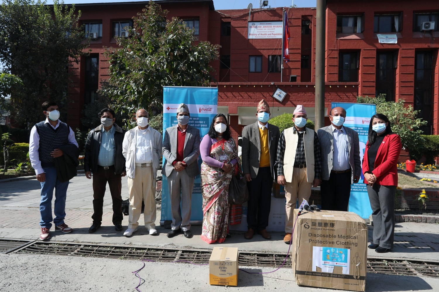नेपाल रेडक्रस सोसाइटी र कोकाकोला नेपालको दोस्रो चरणको भेन्टिलेटर र सुरक्षा सामग्री वितरण शुरु