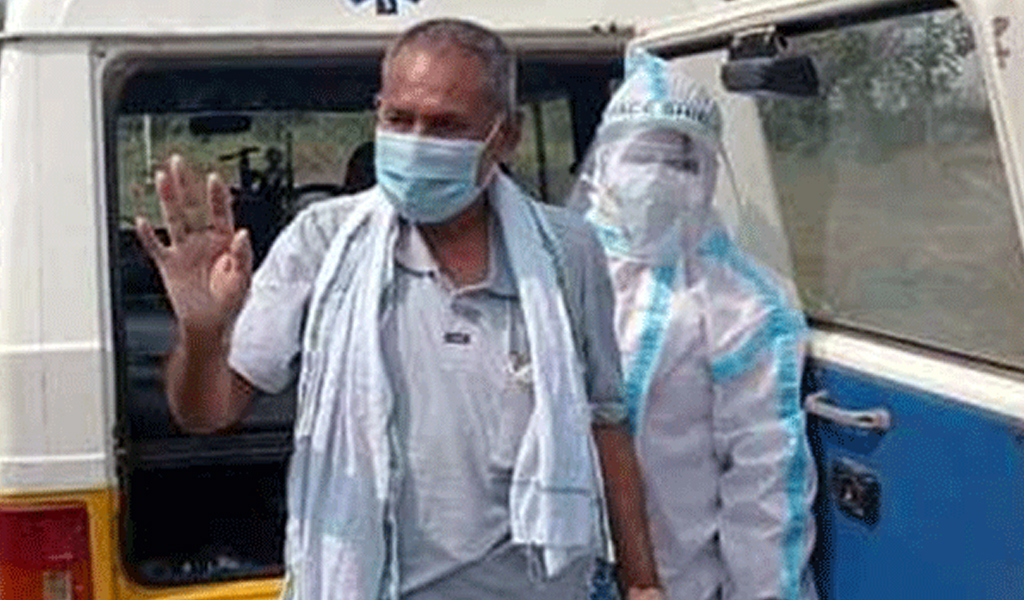 कोरोना पुष्टिपछि पूर्व मन्त्री मन्सुरलाई हेलिकप्टरमा काठमाडौं ल्याइयो