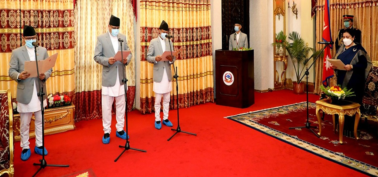 तीन राजदूतले गरे शपथ ग्रहण