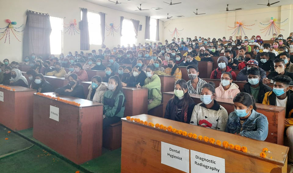 नोबेलमा पारामेडिकलका नयाँ विद्यार्थीलाई स्वागतसहित अभिमुखीकरण