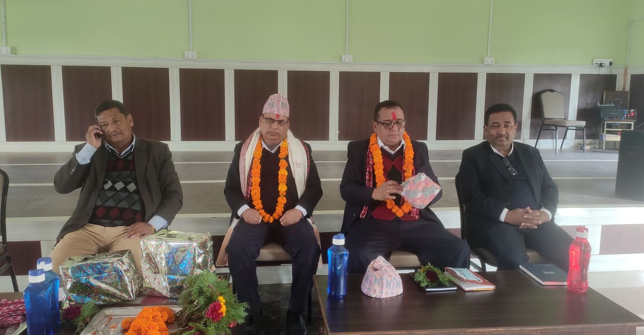 शर्माको बिदाई, न्यौपानेलाई स्वागत
