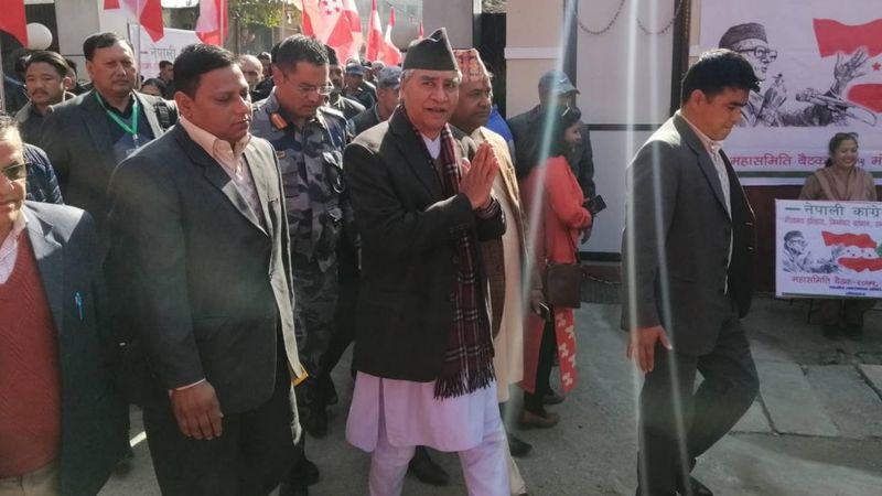 सत्ता समीकरणका लागि देउवा अग्रसर, बोलाए तीन दलको बैठक