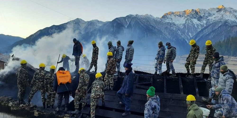 सिमकोट विमानस्थलमा आगलागी, नियन्त्रणको प्रयास जारी