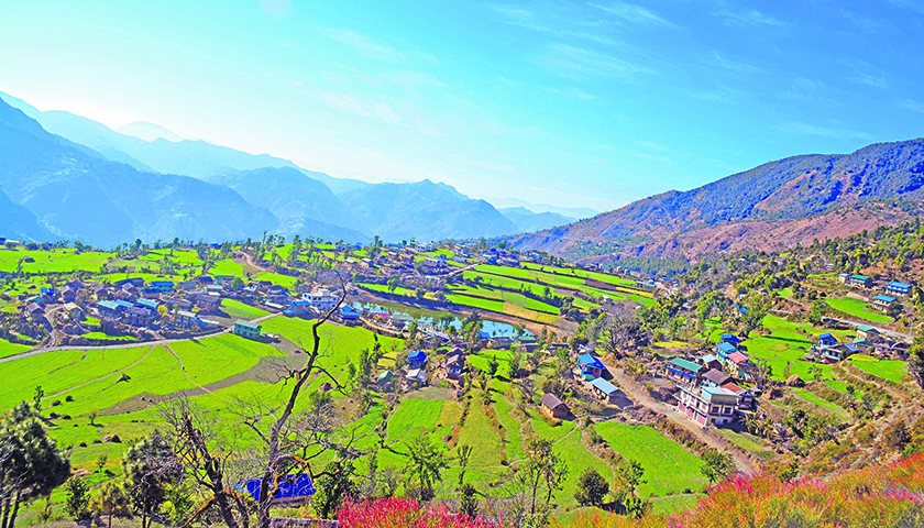 मध्यपहाडी लोकमार्गको बन्द हट्यो, यातायात नियमित सञ्चालन