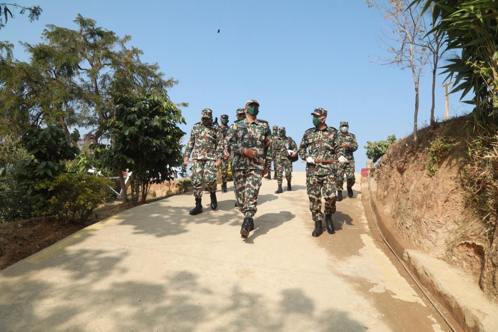 प्रधान सेनापतिद्वारा पूर्वका गुल्म, गण तथा पृतनाको निरीक्षण