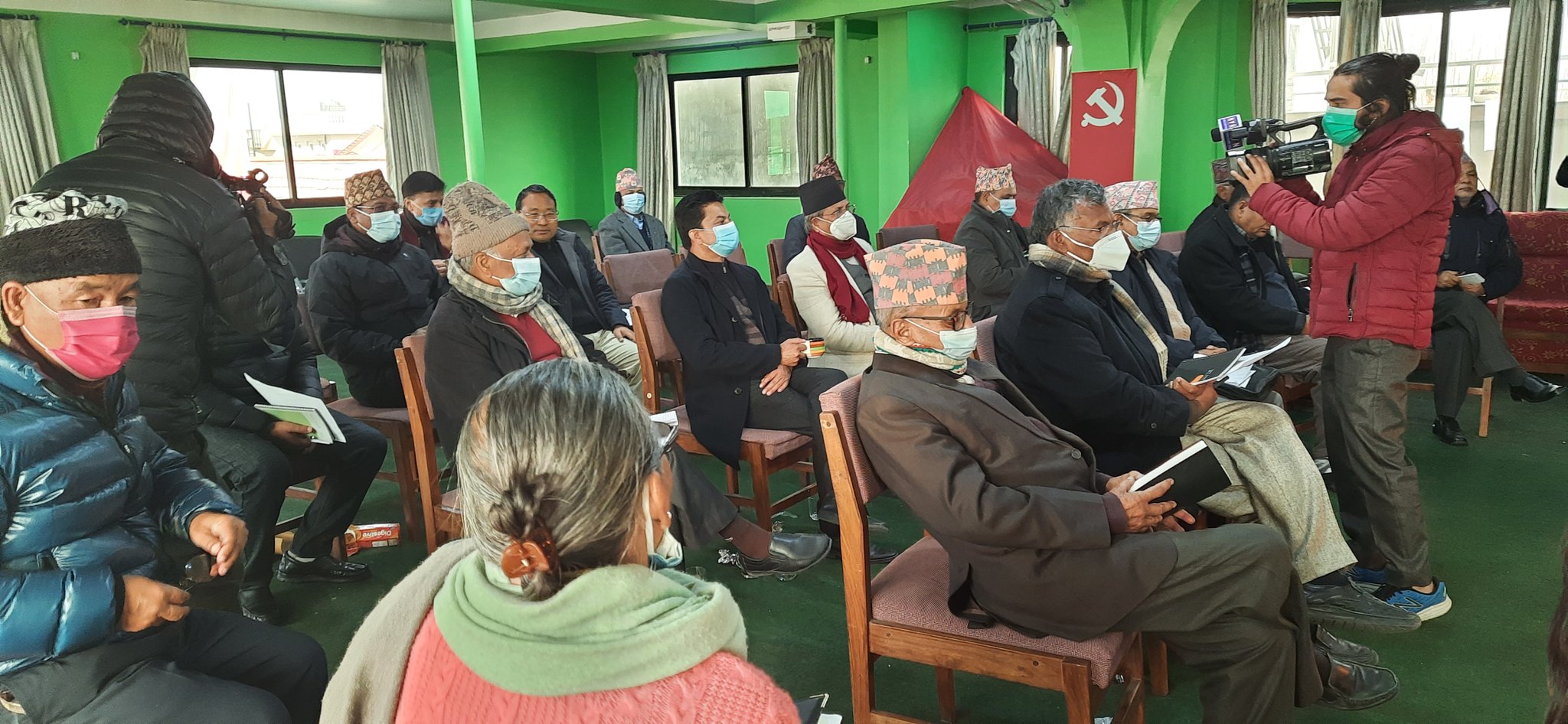 दाहाल–नेपाल पक्षीय स्थायी कमिटी बैठक शुरु
