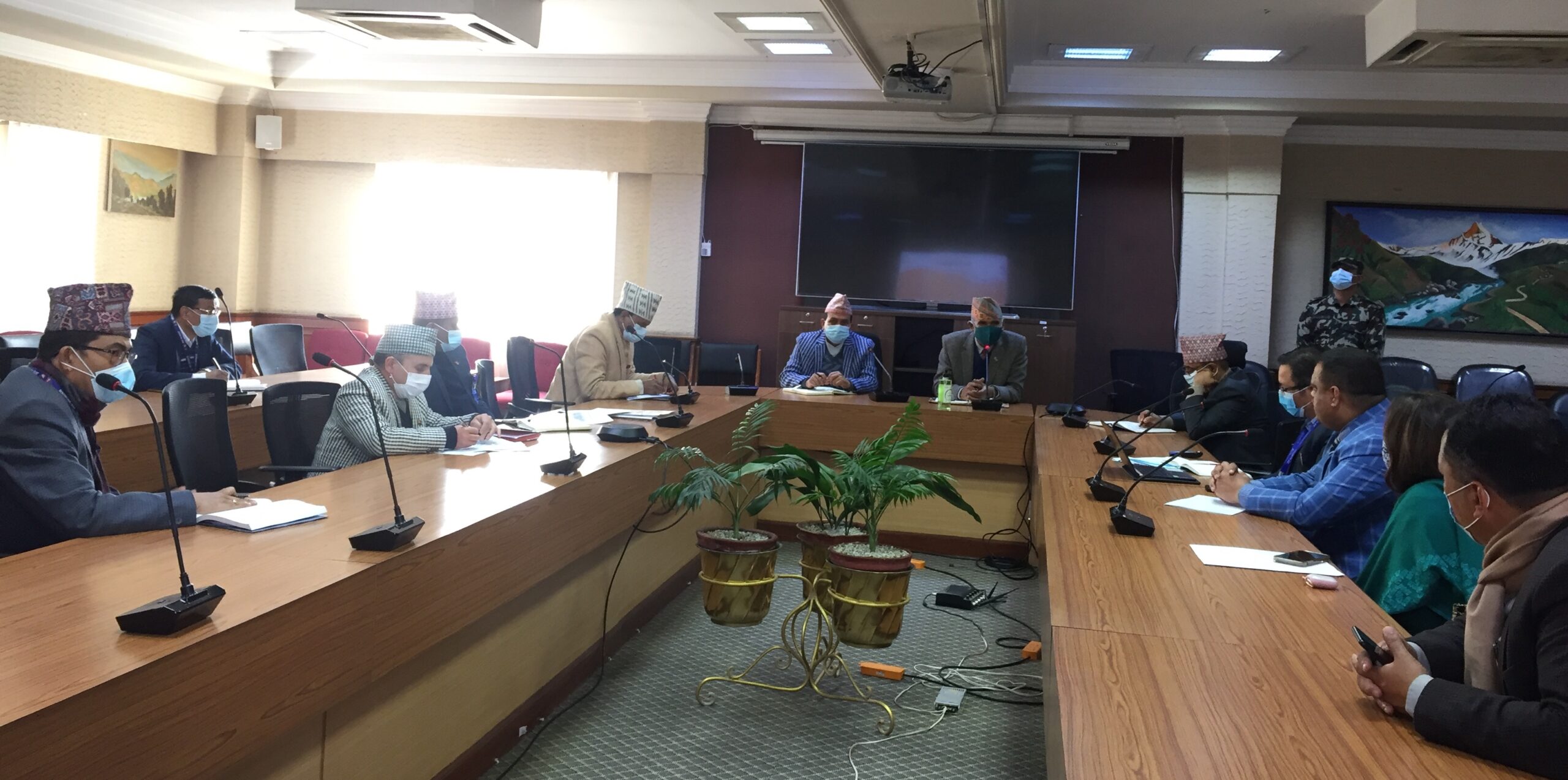 कोभिडले थलिएका पर्यटन व्यवसायीलाई सरकारले सहयोग गर्ने