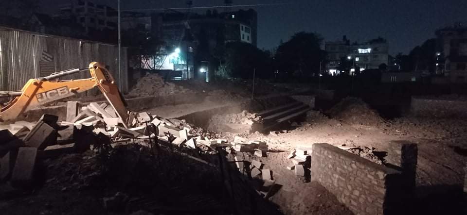 कमल पोखरी पुनर्निर्माण नरोके कानूनी उपचार खोजिने