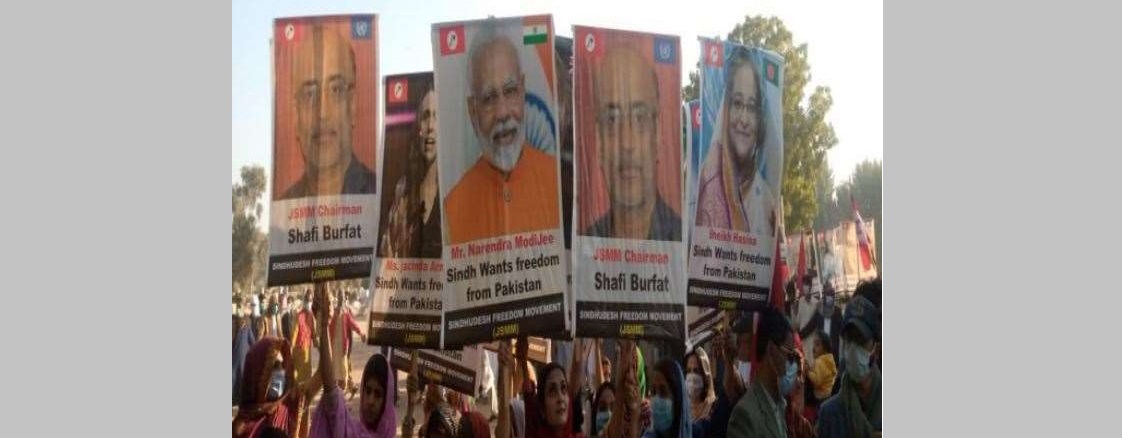पाकिस्तानमा सरकार विरोधी प्रदर्शनमा मोदीको पोस्टर किन ?