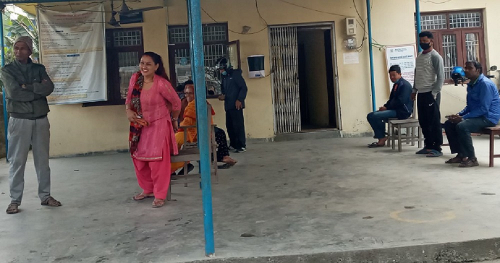 विराटनगरमा विद्युत् प्राधिकरणको लापरवाहीले सेवाग्राहीलाई सास्ती