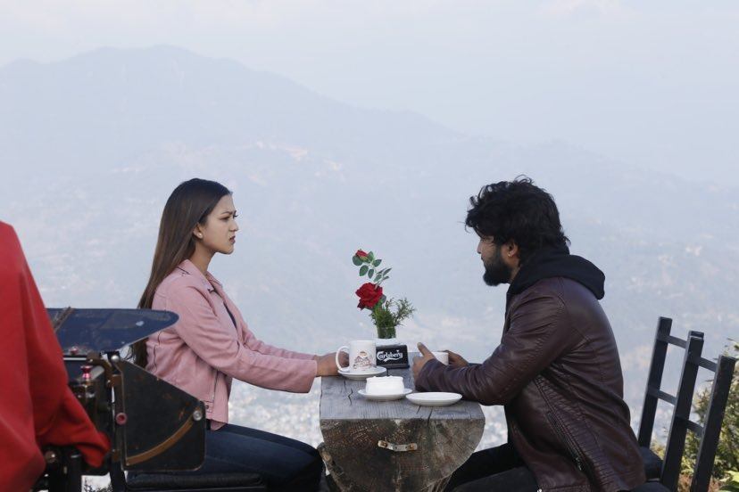 तस्बिरमा ‘डिसेम्बर फल्स’