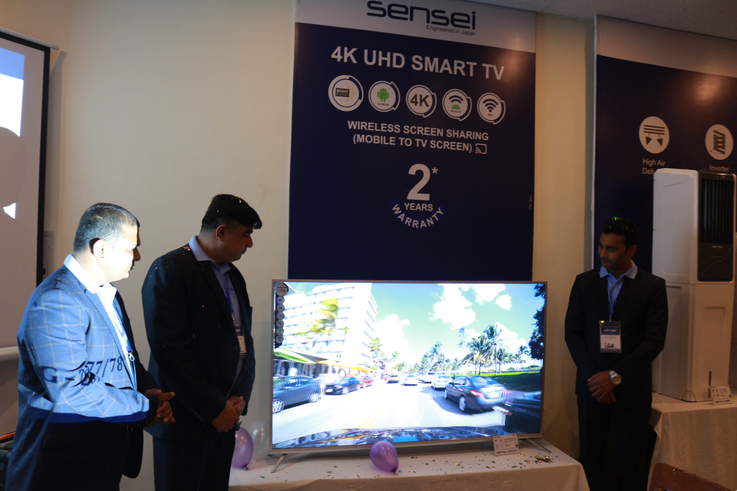 सेन्सेइ ब्राण्डको ६५ इन्च फोरके युएचडी एन्ड्रोइड टेलिभिजन सार्वजनिक