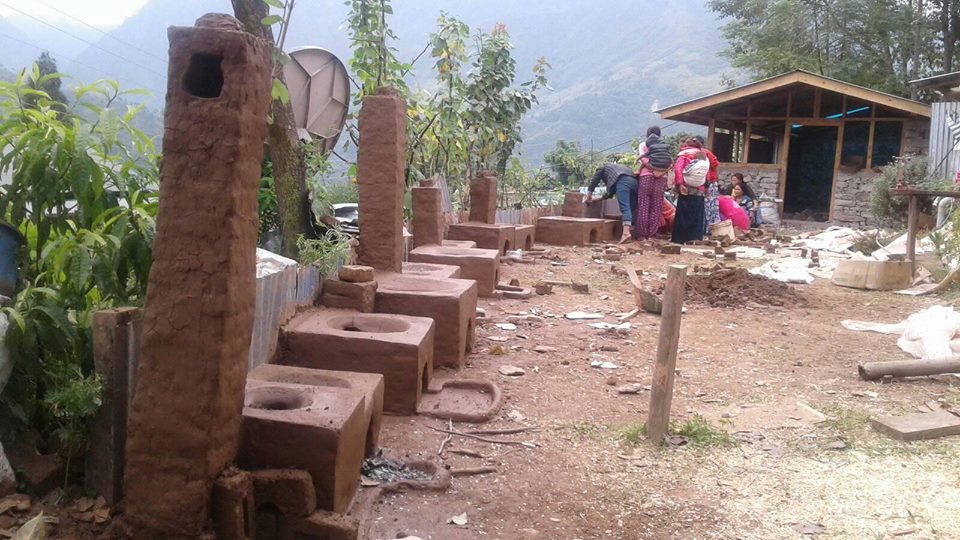 मुसहर बस्तीमा सुधारिएको चुलो