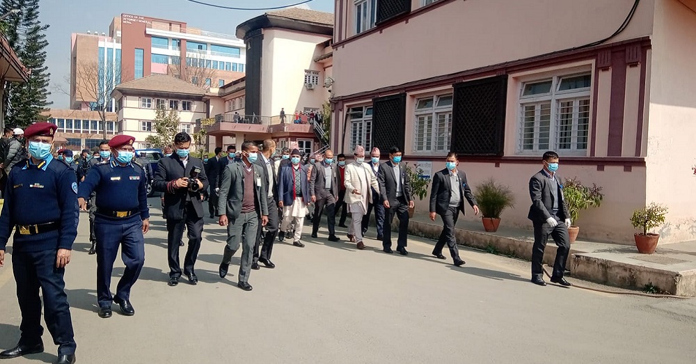 अवहेलना मुद्दा : प्रधानमन्त्री ओली लिखित जवाफसहित सर्वोच्चमा